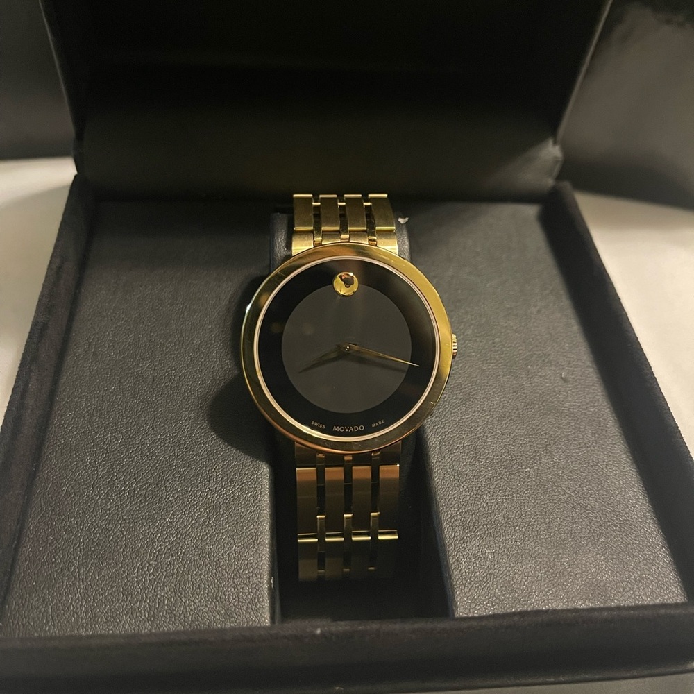 Movado Unisex Esperanza Yellow Gold Watch